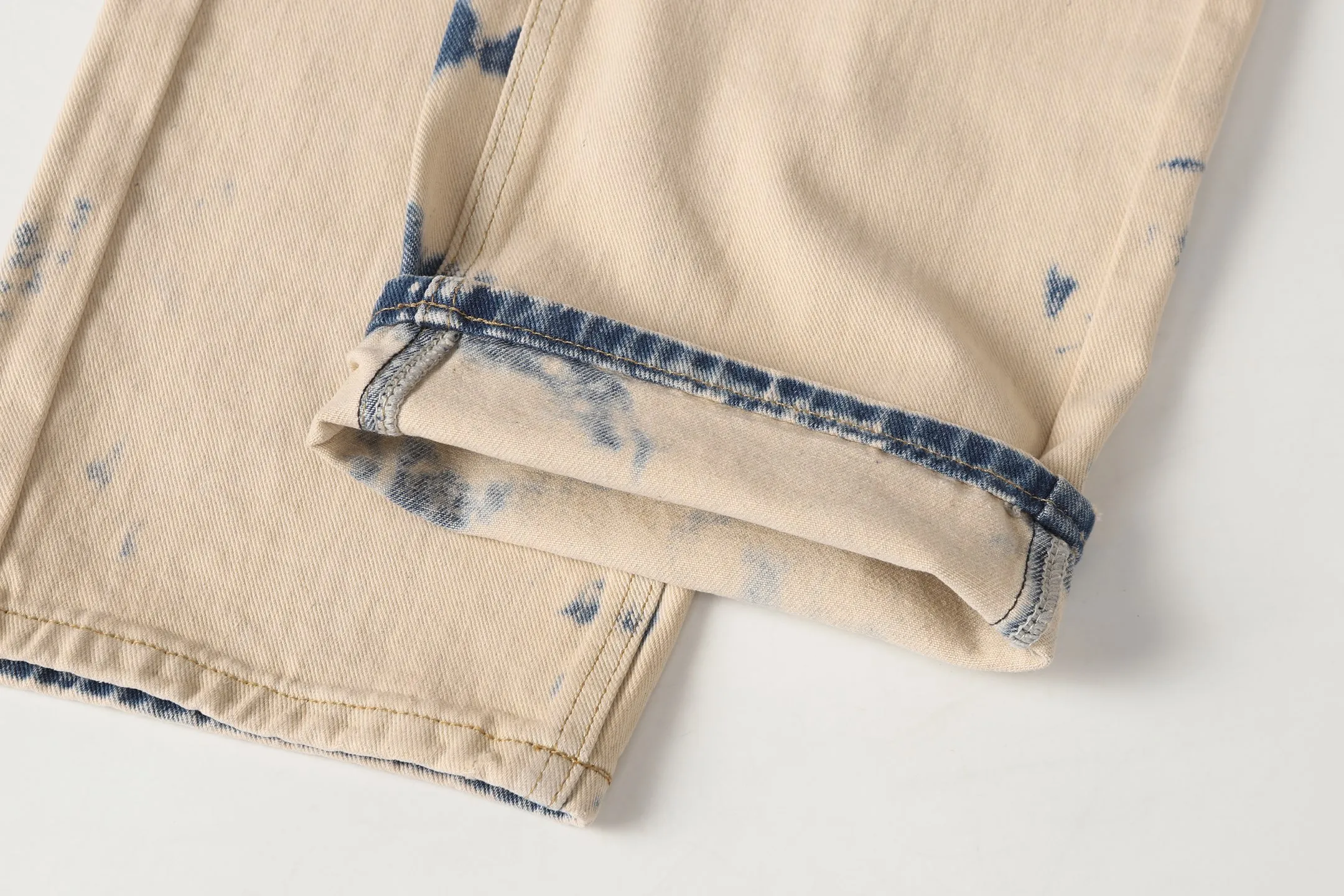 P310 Cross-border model, please do not place an order if you are pursuing quality - Chrome Hearts/Chrome Heart Cross ✝️ Heavy duty washed jeans, trousers and casual pants with leather embroidery - High weight, high density and high quality. The wool is soft, delicate and skin-friendly. Soft and silky to the touch. Warmth and skin-friendly. - Custom-woven and dyed with no color difference. No matter the fabric or workmanship details, it beats the ordinary version on the market - Hardware zipper accessories are all customized, full of details - Color: Tie-dye -Size: 28 30 32 34 36